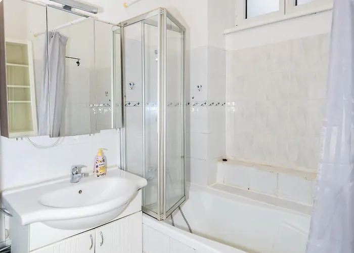 Cozy - 7 Minutes To Schoenbrunn Palace מלון דירות