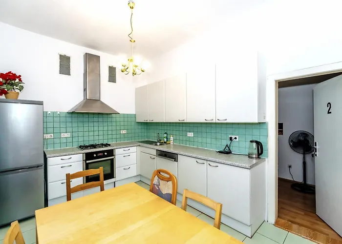 מלון דירות Cozy - 7 Minutes To Schoenbrunn Palace