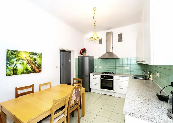 Cozy - 7 Minutes To Schoenbrunn Palace * וינה